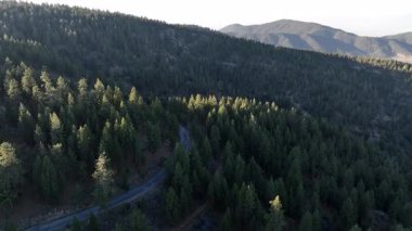 Pinos Dağı Orman Forest Forward Los Padres Ormanı 'nda Günbatımı Hava Çekimi ABD