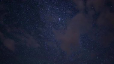 Astrofotoğrafçılık Samanyolu Galaksisi Bulutları 35 mm Kuzey Gökyüzü Yakınlaşması Sierra Nevada Dağı Mor Kaliforniya ABD Zaman Süreleri