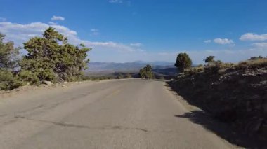 Beyaz Dağ Antik Bristlecone Sahnesi Byway Batı Yakası Ön Manzara 13 Sürücü Plakası Kaliforniya ABD