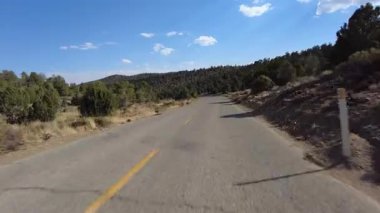 Beyaz Dağ Antik Bristlecone Sahnesi Byway Batı Önü Görünümü 16 Sürücü Plakası Kaliforniya ABD