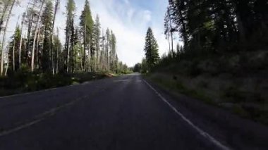 Krater Gölü Ulusal Parkı Mazama Köyü Doğu Girişi 03 Ön Manzara Sürücü Plakası Oregon