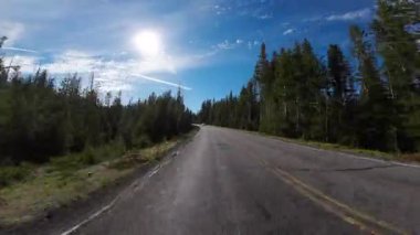 Krater Gölü Ulusal Parkı Mazama Köyü Doğu Girişi 04 Arka Manzara Sürücü Plakası Oregon