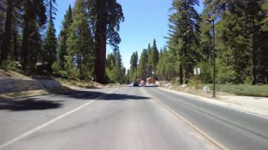 Kings Canyon Manzaralı Byway Batı Kısmı 21 Doğu Yakası Çok Kameralı Arka Görüş Büyük Engelli Girişi Kaliforniya 'daki Sierra Nevada Dağı
