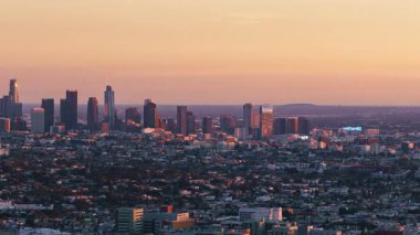 Los Angeles Şehir Merkezi Günbatımından Gece Kentine Griffith Park Zaman aşımı Pan Kaliforniya ABD