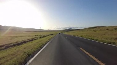 Carrizo Ovası Otoyolu 58 Doğu Grassy Tepeleri Günbatımı 05 Arka Manzara Sürücü Plakası Kaliforniya ABD