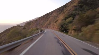 Big Sur Pasifik Sahil Otoyolu 6 Cape San Martin 'den Ragged Point 06 Arka Görüş Çok Kameralı California plakalı ABD' ye