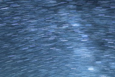 Güneydoğu Gökyüzü 'nde Perseid Meteor Yağmuru ve Samanyolu Galaksisi' nin Yıldız İzleri Kanyon Astrofotoğrafçılığı Üzerine