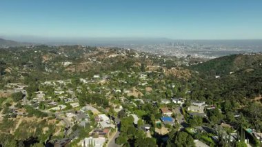 Laurel Canyon 'dan Los Angeles Hava Çekimi İleri Eğil