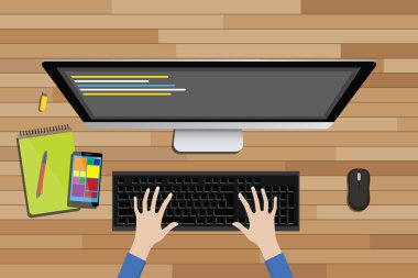 Programcı çalışma alanı masaüstü bilgisayar satır kodu ile üst görünümden