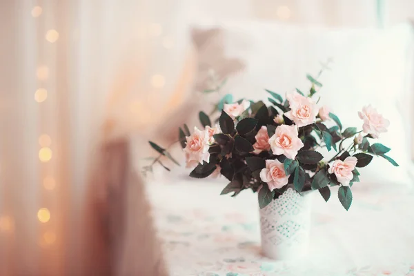 Kamer Prachtig Ingericht Met Kleurrijke Bloemen — Stockfoto