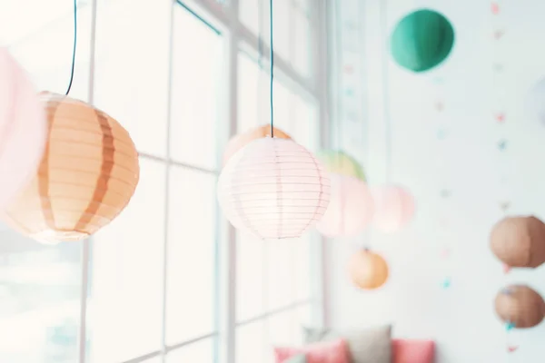 Prachtige Chinese Lantaarns Sieren Het Interieur Van Het Huis — Stockfoto