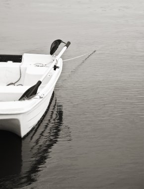 Kayık üzerinde gece balıkçılı