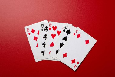 Poker el varyantlarının dördü