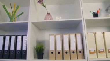 Office klasörler bir raf