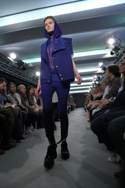 Moda gösterisi pist