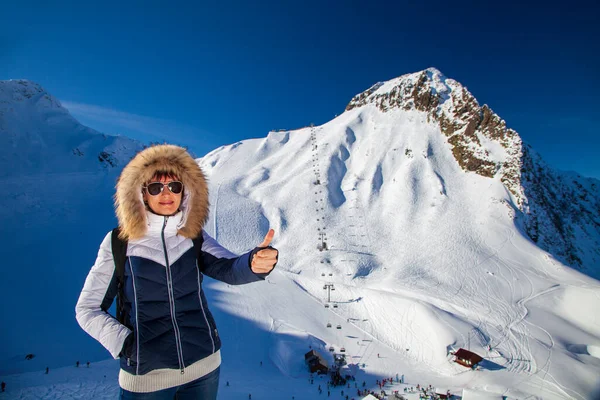 Banner Estación Esquí Mujer Invierno Muestra Clase Fondo Una Pista —  Fotos de Stock