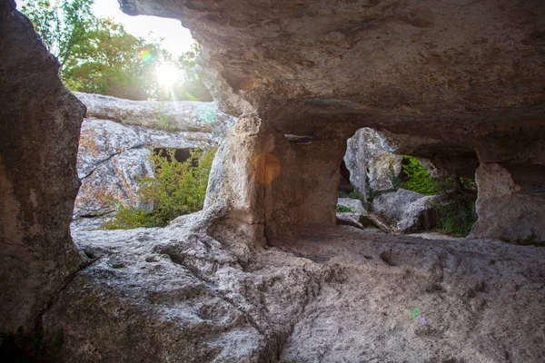 Ucrania Crimea Bakhchisarai Los Monumentos Arqueológicos Crimea Ciudad Cavernosa Eski —  Fotos de Stock