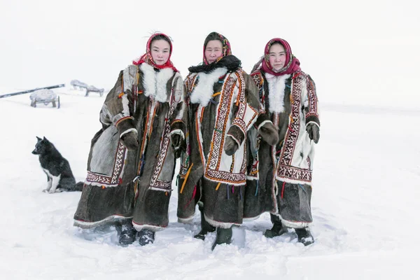 Yamalo Nenets Autonomous Okrug Extreme North Nenets Family National Winter — Stock Photo, Image