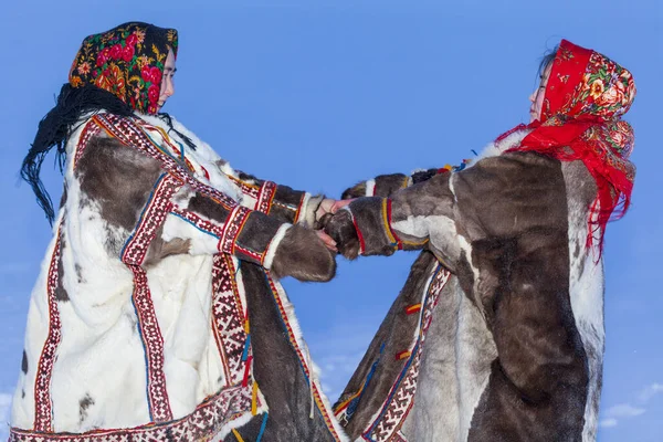 Yamalo Nenets Autonomní Okrug Extrémní Sever Nenets Rodina Národním Zimním — Stock fotografie