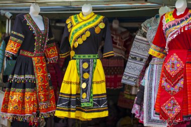 Sapa, Vietnam- 14 Haziran 2019: Sapa of city, Old Quarter of Hanoi, ulusal Vietnam kumaşları