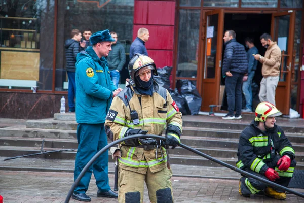 Ambulance Fire Trucks Site Fire Shopping Center City Center Russia — Stock Photo, Image