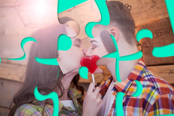 Miłość Wręcz Przeciwnie Formie Puzzle Koncepcyjnej Walentynki Zakryć Usta Cukierkiem — Zdjęcie stockowe