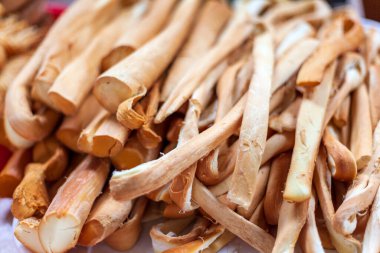 MaikopSmoked peynir at kuyruğu, geleneksel Polonya füme peyniri, Chechil peyniri,