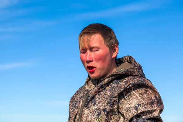 Estremo Nord Yamal Preparazione Della Carne Cervo Allevatore Renne Maschio — Foto Stock