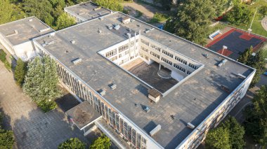 Rostov-on-Don 'un Voroshilovsky ilçesi, okul manzarası 107, hava manzarası: Rusya, Rostov-on-Don, 1 Ağustos 2021.