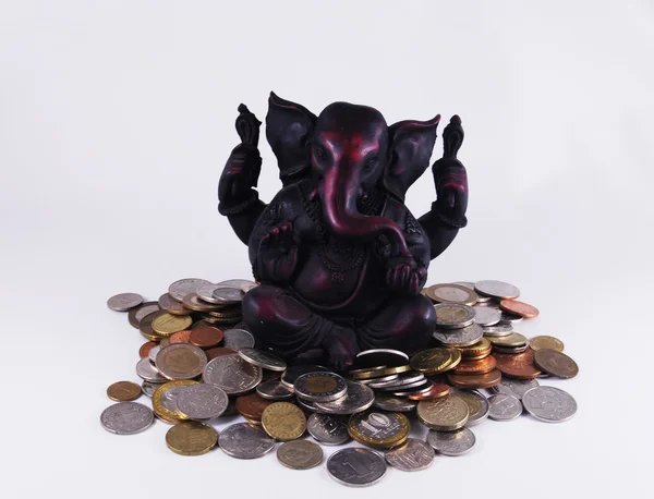 Tanrı ganesh teklifleri ile