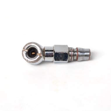 Lastik makine, kontrol kafa doldurmak beyaz izole lastiği.