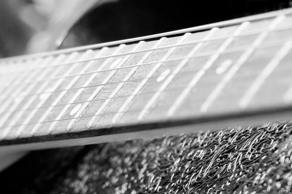 Preto e branco vintage fretboard guitarra elétrica — Fotografia de Stock