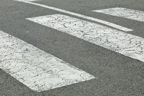 Rua - passarela na estrada — Fotografia de Stock