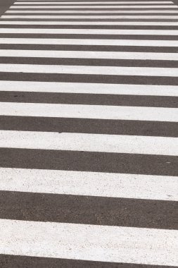 yaya geçidi veya yaya geçidi