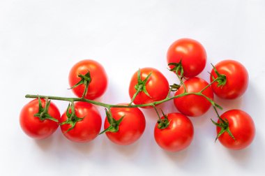 Taze ve güzel kiraz domates