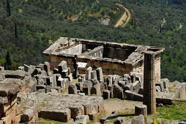 Střecha z pokladnice Athéňanů Delphi — Stock fotografie