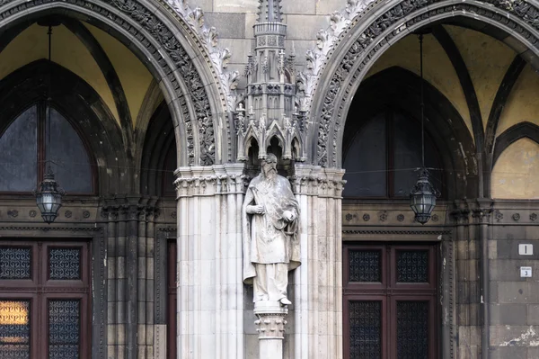 Parlament wejście statua — Zdjęcie stockowe