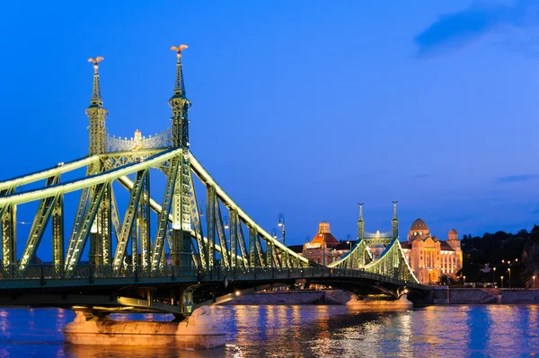 Budapeşte Özgürlük Köprüsü