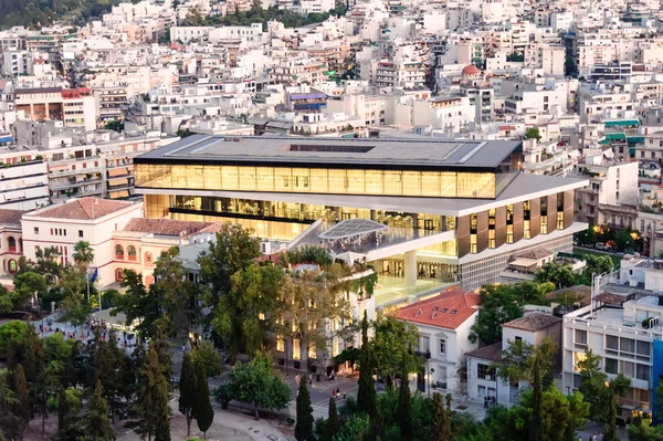 Nowe Muzeum Akropolu, oświetlony — Zdjęcie stockowe