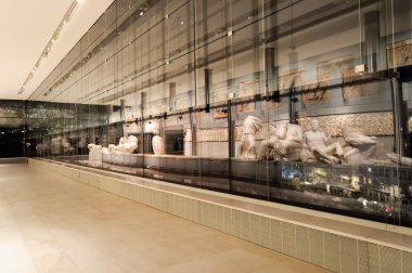 Akropolis Müzesi düzey 3 yansımalar