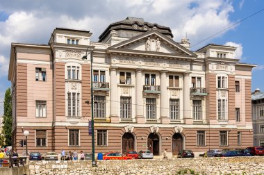 Bor Saraybosna bina Banka