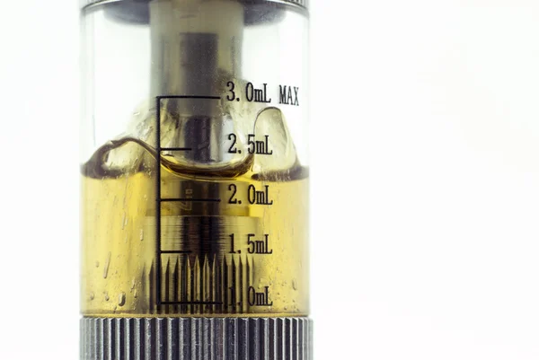 Close-up of e-cigarette tank with mL measurements — Stock Photo, Image
