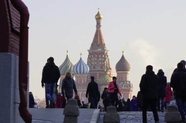 Moskova 'daki Kızıl Meydan' daki St. Basils Katedrali