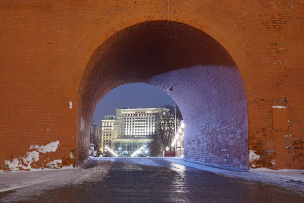 Alexander bahçeleri ve Troitskaya kule Kremlin