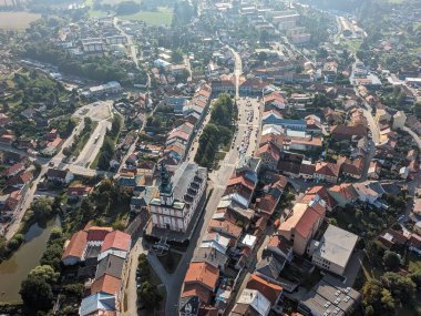 Bohemya 'da tarihi şato kompleksi olan Polna şehir merkezi Havacılık Panoraması, korunmuş kentsel yerleşim, mimari miras ve Çek tarihi bir kasabanın çevresini gösteriyor.