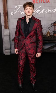 Kanadalı çocuk oyuncu Christian Convery, 6 Ekim 2025 'te ABD' nin Los Angeles eyaletindeki Miracle Mile, Los Angeles, Kaliforniya 'daki Academy Museum of Motion Pictures' da düzenlenen Netflix 'in' Frankenstein 'ın Los Angeles galasına geldi..