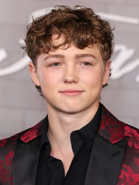 Kanadalı çocuk oyuncu Christian Convery, 6 Ekim 2025 'te ABD' nin Los Angeles eyaletindeki Miracle Mile, Los Angeles, Kaliforniya 'daki Academy Museum of Motion Pictures' da düzenlenen Netflix 'in' Frankenstein 'ın Los Angeles galasına geldi..