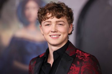 Kanadalı çocuk oyuncu Christian Convery, 6 Ekim 2025 'te ABD' nin Los Angeles eyaletindeki Miracle Mile, Los Angeles, Kaliforniya 'daki Academy Museum of Motion Pictures' da düzenlenen Netflix 'in' Frankenstein 'ın Los Angeles galasına geldi..