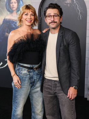 Amerikalı aktris Mary Elizabeth Ellis ve eşi Amerikalı aktör, yazar ve yapımcı Charlie Day, 6 Ekim 2025 'te Miracle Mile, LA, CA, ABD' deki Academy Museum of Motion Pictures 'ta düzenlenen Netflix' in 'Frankenstein' ının Los Angeles Premiere 'ine geldiler..