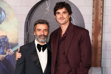 Guatemalalı-Amerikalı aktör Oscar Isaac ve Avustralyalı aktör Jacob Elordi, Netflix 'in' Frankenstein 'adlı filminin Los Angeles Premiere' ine 6 Ekim 2025 'te Miracle Mile, Los Angeles, Kaliforniya, ABD' de gerçekleştirildi..